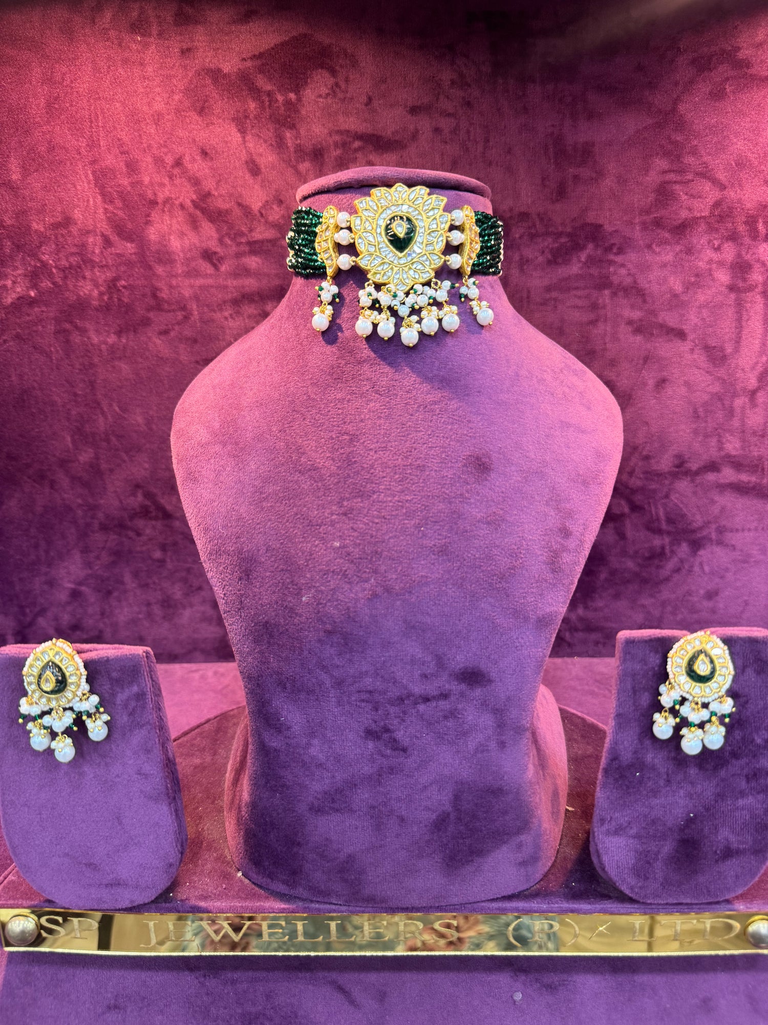 Intricate Polki Necklace with Gold Filigree Design, Elegant Bridal Collection by SP Jewellers